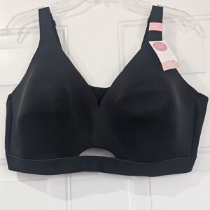 Cacique Black Satin Lightly Lined No Wire Bra Size 46DD {Bx7}
